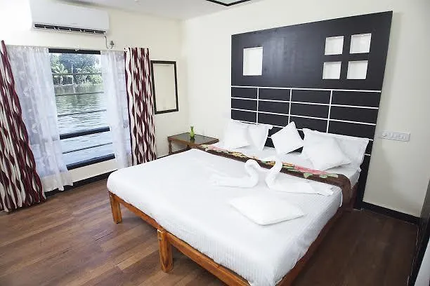 Hotel Why Not Houseboat à Alappuzha 0*,  Inde